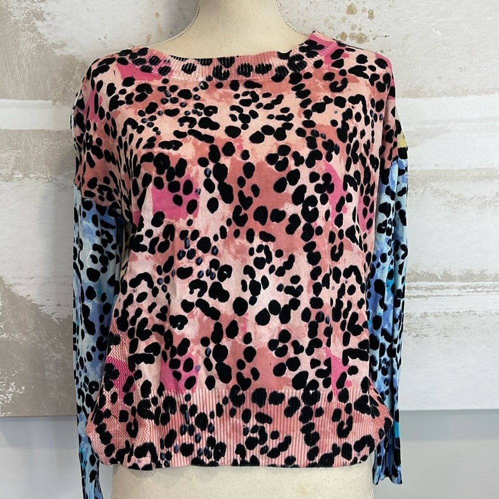 Central Park West Leopard Crewneck Sweater Size Medium